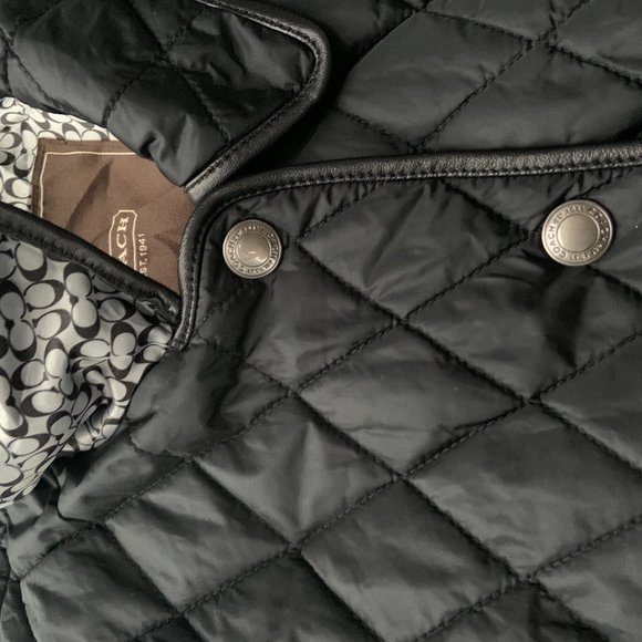 Designer Coach Women's Black Light weight Puffer Designer Spring Jacket Coat - Picture 3 of 6